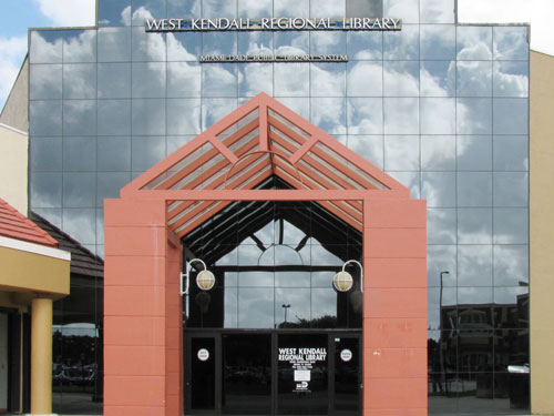 Exterior of West Kendall Regional Branch